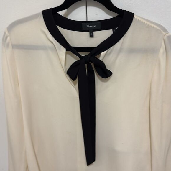 Theory Silk Bell Sleeve Tie Neck Blouse. Relaxed fit. Size S. Off White/Black. - Picture 3 of 5